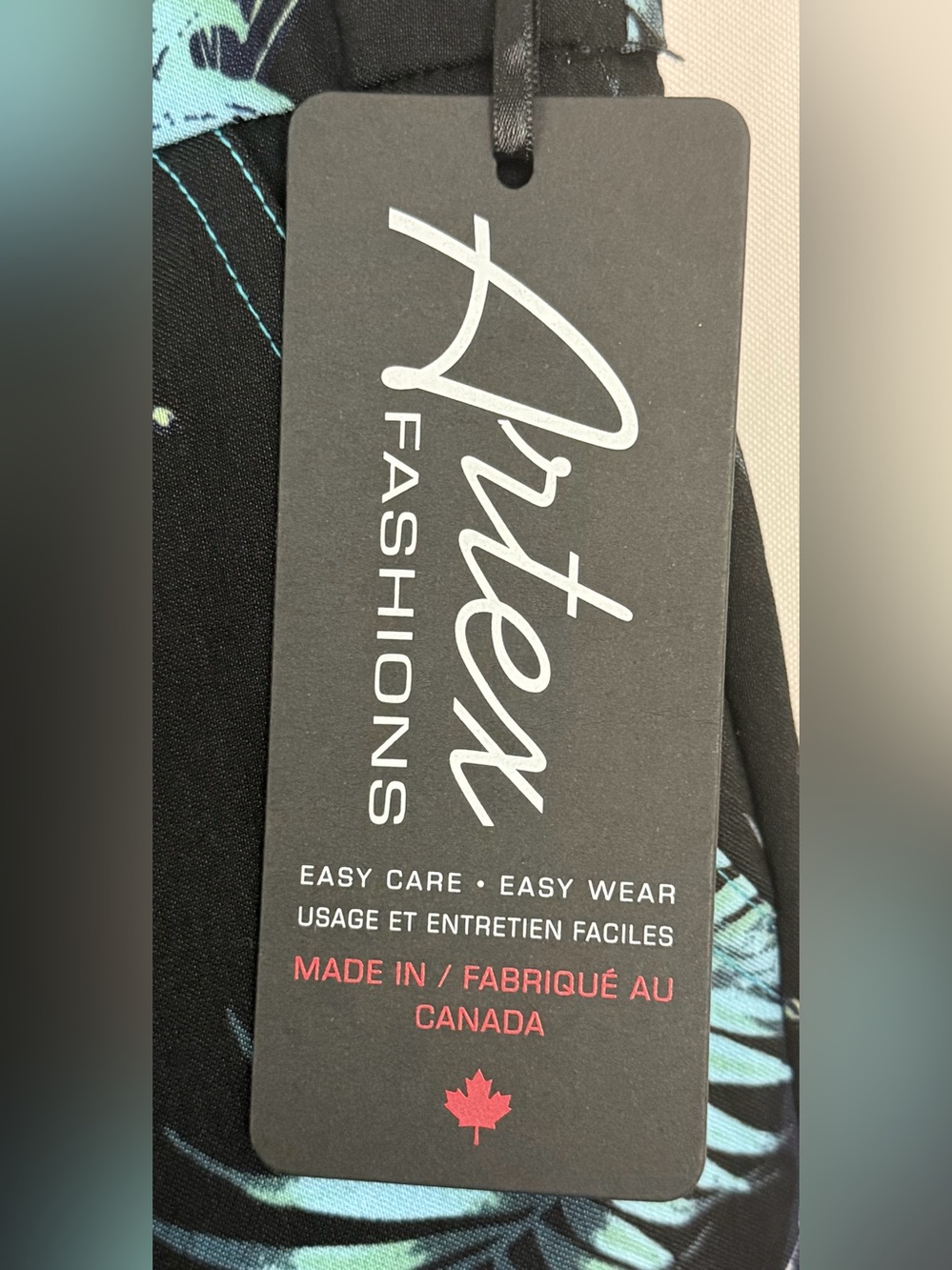 Artex Active Floral Ankle Length Leggings - Black w/ Botanical Floral Small NWT - Picture 7 of 10
